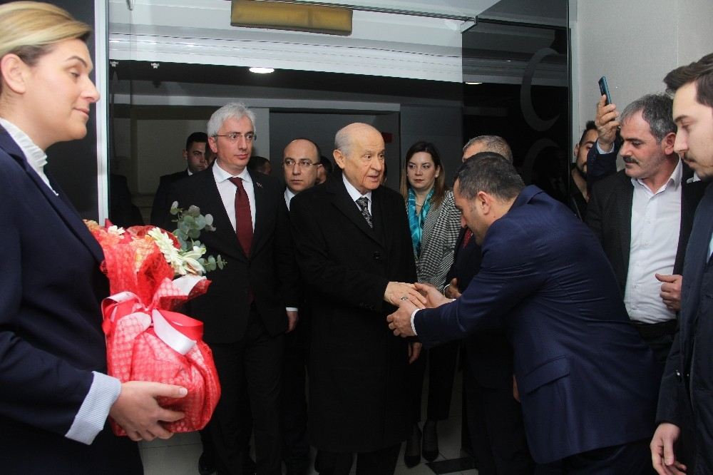 Devlet Bahçeli, MHP İstanbul İl Teşkilatını Ziyaret Etti