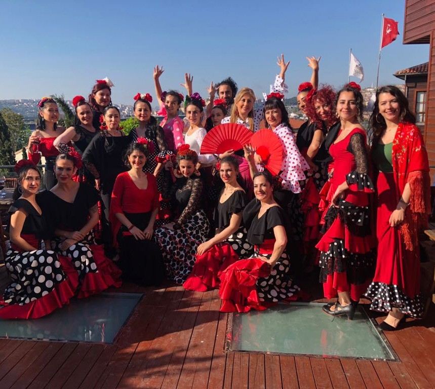 Dünya Dans Gününde Flamenko Gösterisi