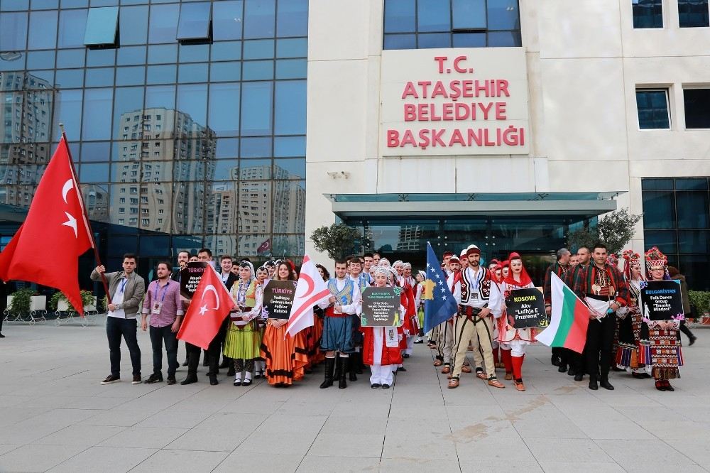 Dünya Dans Gününde Misafir Dans Topluluklarından Şov