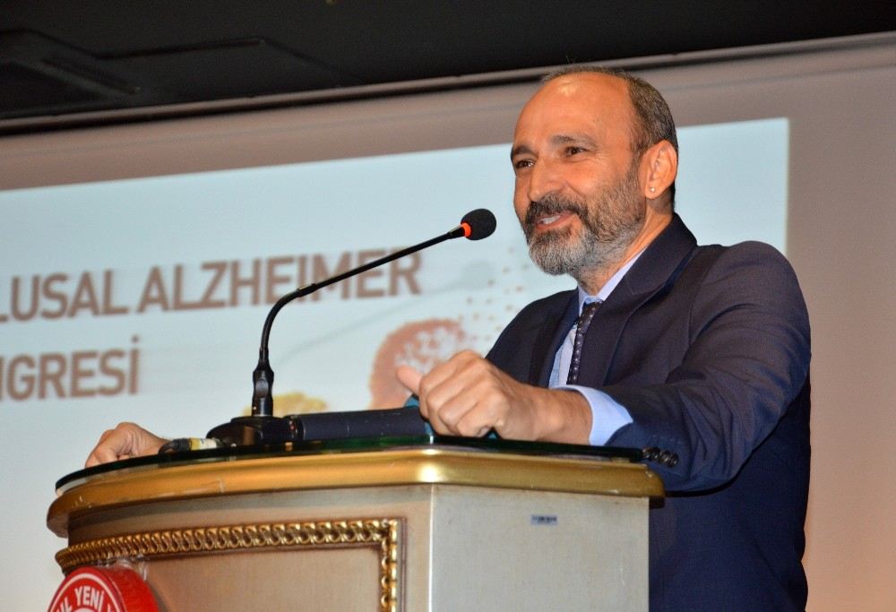 (Düzeltme) Prof. Dr. Mehmet Ünal: ?Alzheimer 65 Yaşın Üzerinde Yüzde 5- 11 Arasında Görülüyor?