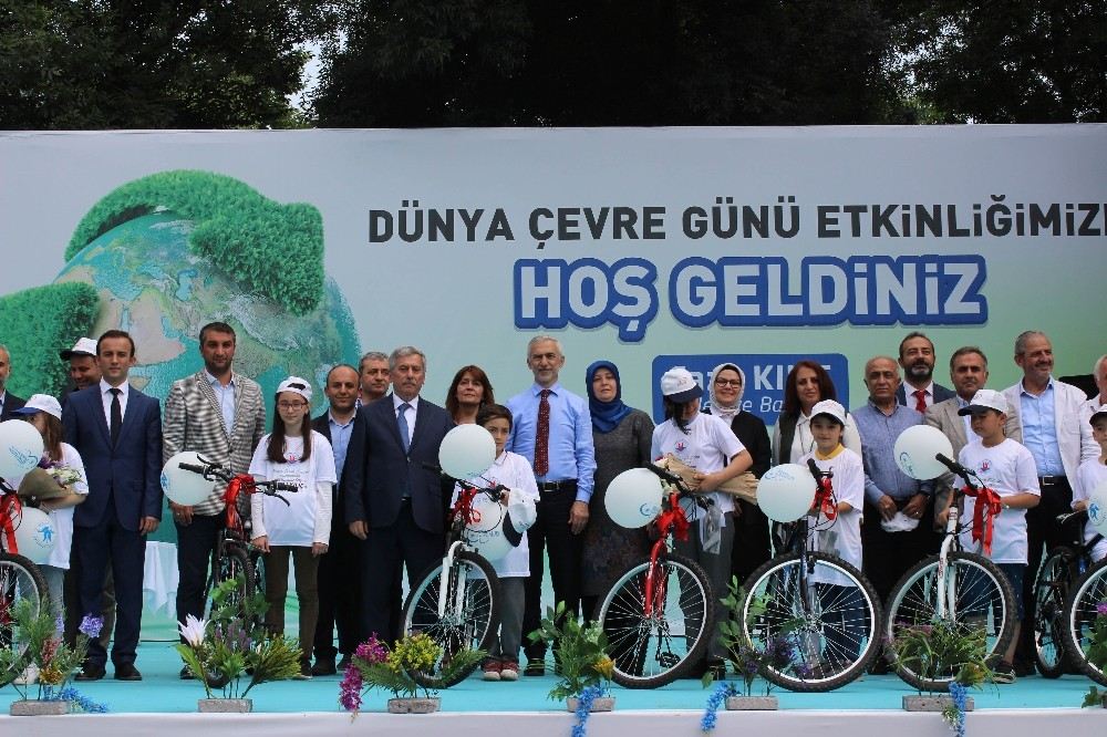 En Fazla Atık Yağ Ve Kapak Toplayan Öğrencilere Bisiklet Hediyesi