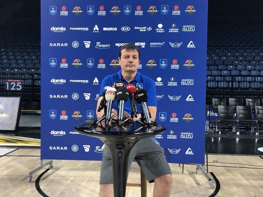 Ergin Ataman: ?Koleksiyonumdaki Tek Eksik Euroleague Kupası?