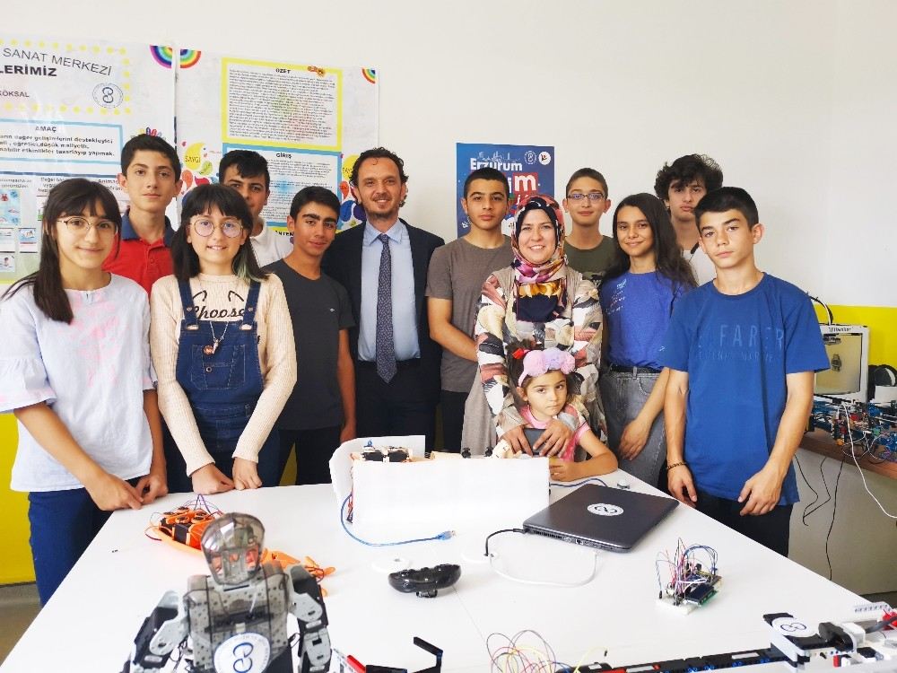 Erzurumlu Gençler Zeka Gücü Sınıfında Türkiye Çapında Projeler Üretti