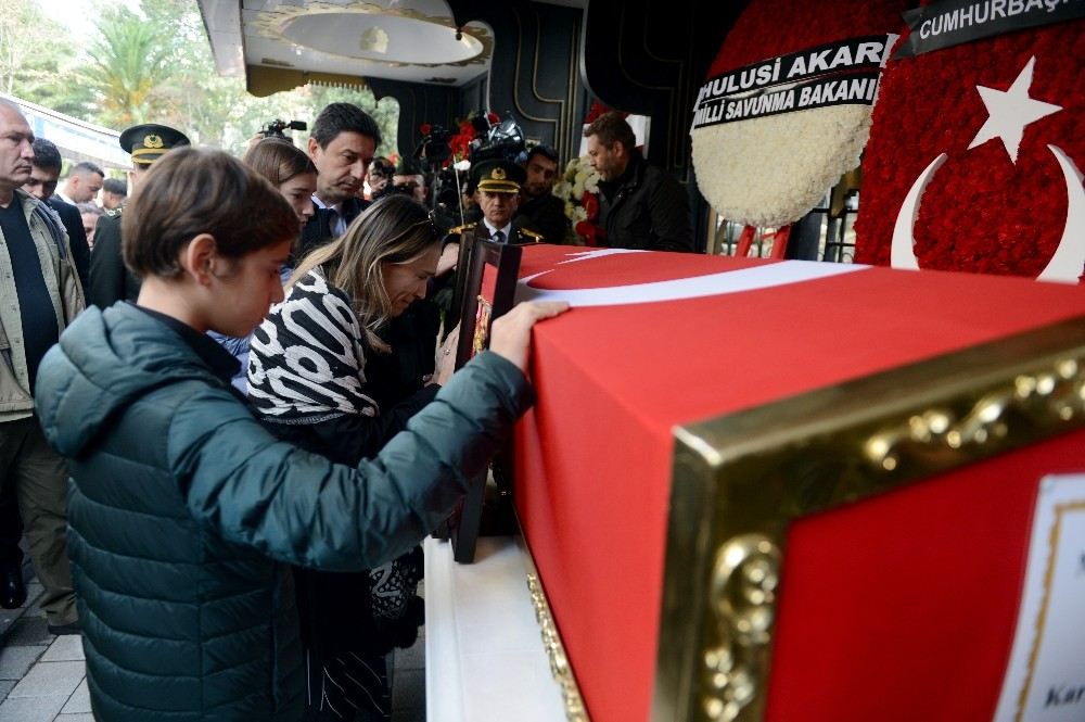 Eski Genelkurmay Başkanı Yaşar Büyükanıt Son Yolculuğuna Uğurlandı