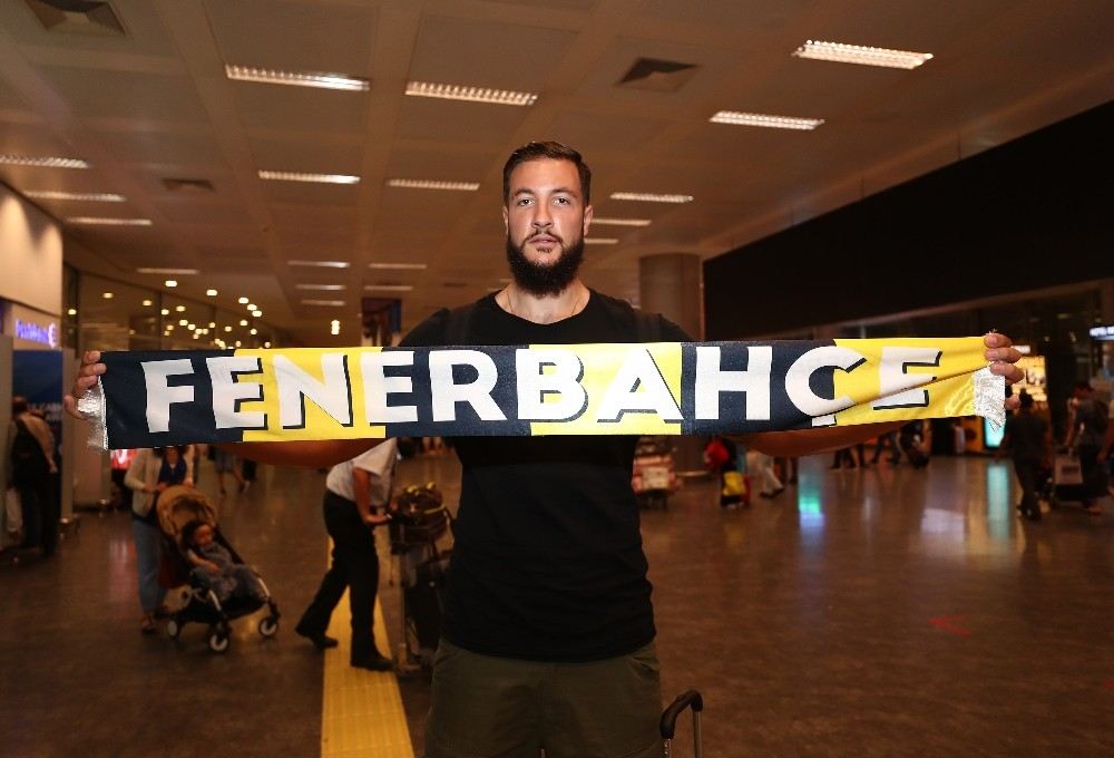 Fenerbahçe Doğuşun Yeni Transferi İstanbula Geldi