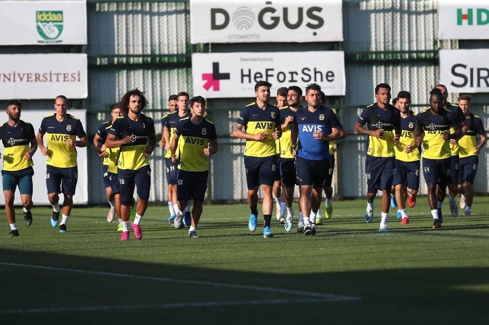 Fenerbahçe Hazırlıklarını Sürdürdü