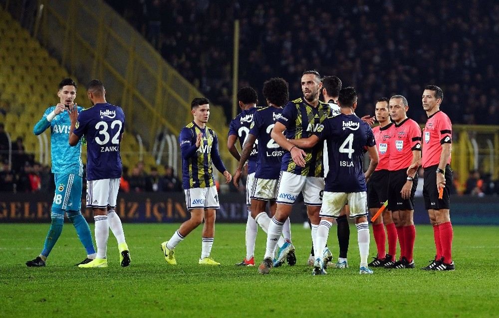 Fenerbahçede 9 Futbolcu İlk Kez Derbide