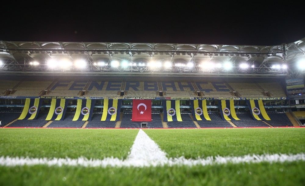 Fenerbahçede Ceza Nedeniyle Tribünler Boş Kaldı
