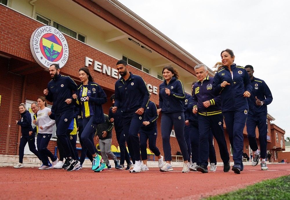 Fenerbahçeden Kadına Şiddete Karşı Sporun Gücü Koşusu