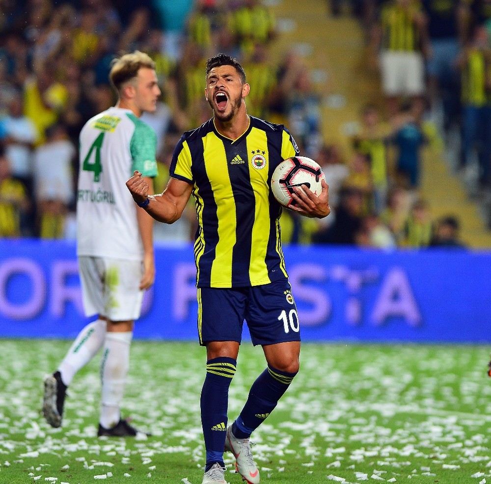 Fenerbahçenin İlk Golü Giulianodan