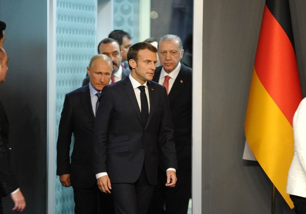 Fransa Cumhurbaşkanı Macron: ?Rejimin Hamileriyle Birlikte İdlibe Yapacağı Askeri Harekat Kabul Edilemez?