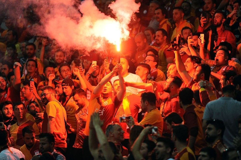 Galatasaray 22. Şampiyonluğunu İlan Etti