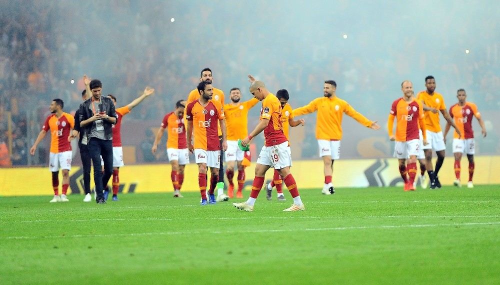 Galatasaray 9 İsim İlk Kez Şampiyonluğu Tattı