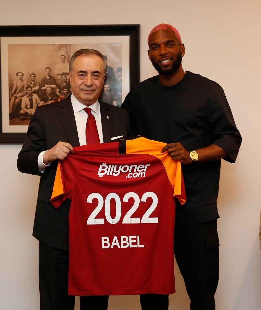 Galatasaray, Babeli 3 Yıllığına Kadrosuna Kattı