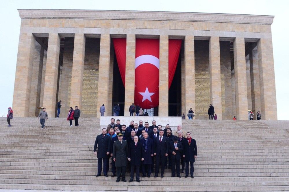 Galatasaray Kulübünden Anıtkabire Ziyaret