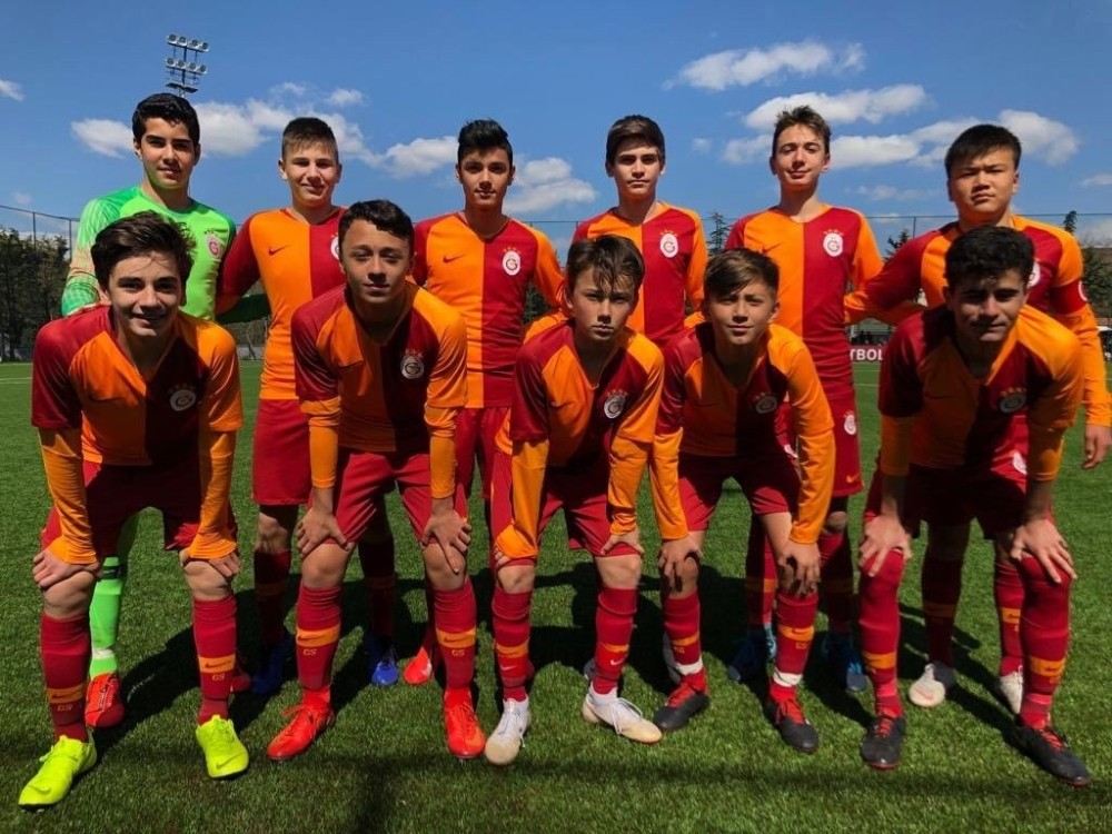 Galatasaray U14 Takımından Barcelonaya 6 Gol