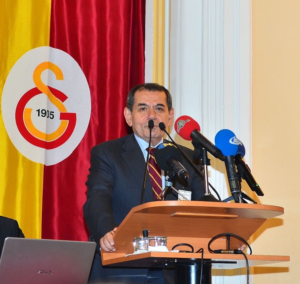 Galatasarayda Başkan Adayları Son Konuşmalarını Yaptı