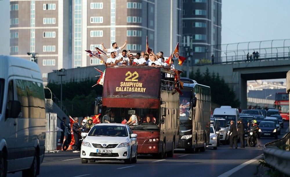 Galatasarayda Kupa Töreni Başladı