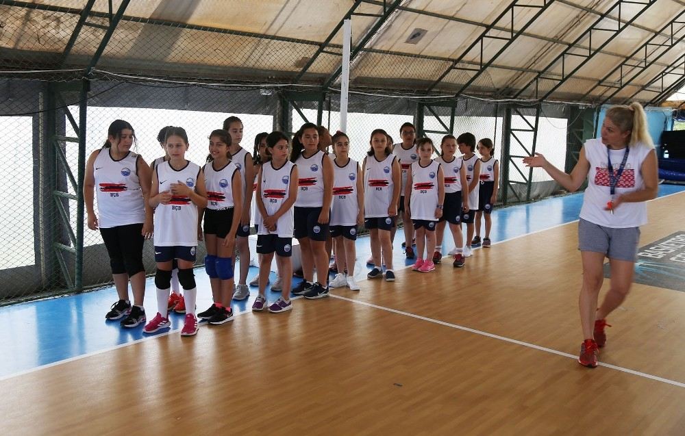 Geleceğin Yıldız Sporcuları, Büyükçekmece Spor Akademisinde Yetişiyor