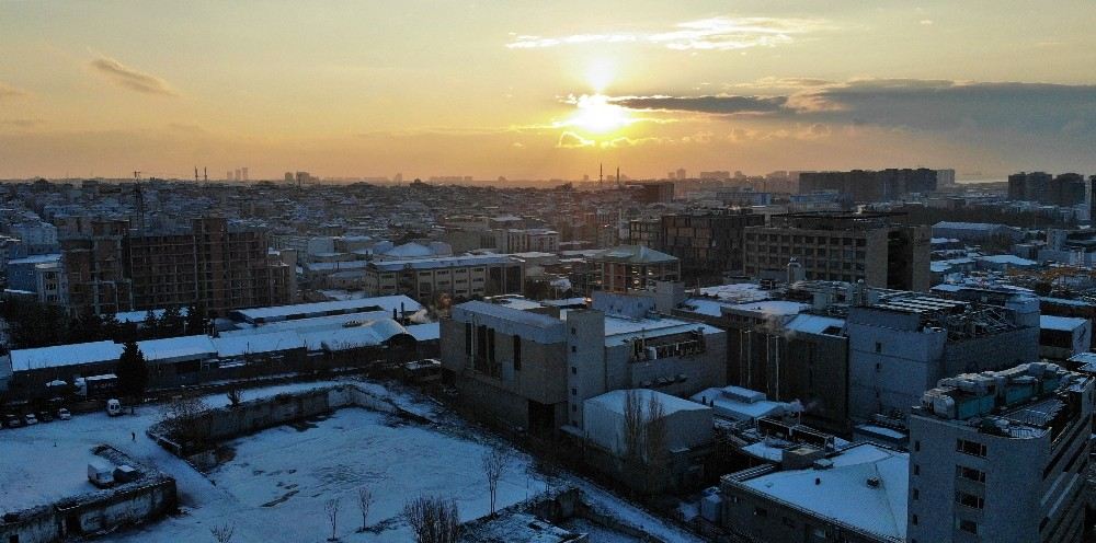 Gün Doğumda Eşsiz Kar Manzarası Havadan Görüntülendi