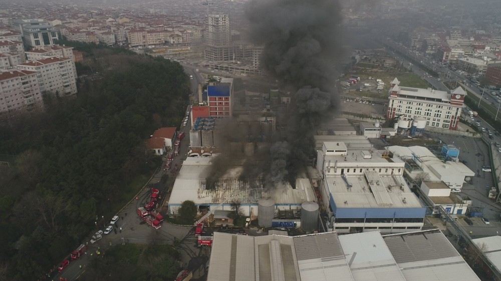 Güngörendeki Fabrika Yangını Havadan Görüntülendi