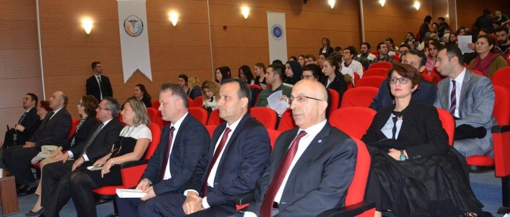 Hasta Ve Hekim İlişkisi Konuşuldu