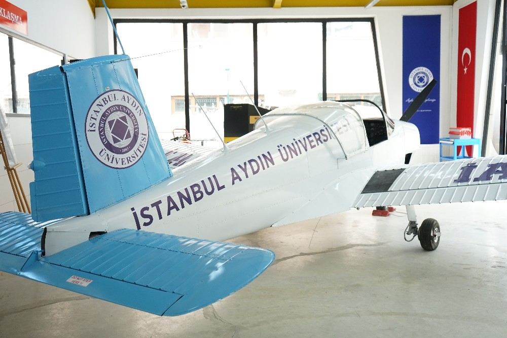 İaü Uçak Teknolojisi Programı Tanınan Okul Statüsüne Alındı