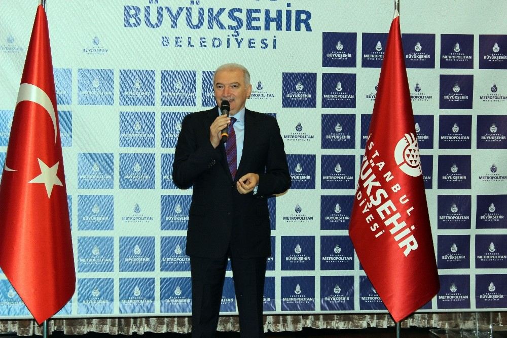 İbb Başkanı Mevlüt Uysal Mesai Arkadaşlarıyla Bayramlaştı