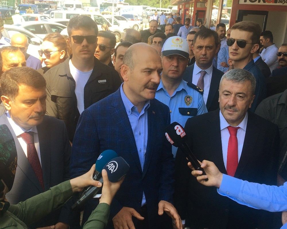 İçişleri Bakanı Süleyman Soylu  15 Temmuz Demokrasi Otogarnda Trafik Uygulamalarını Denetledi
