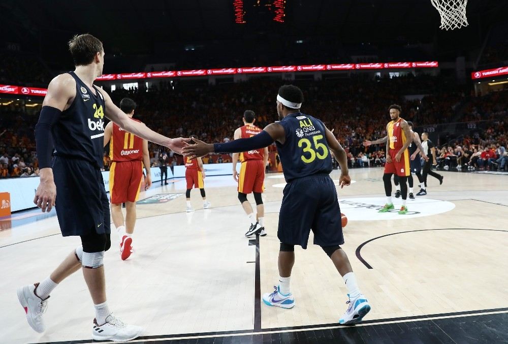 Ing Basketbol Süper Ligi: Galatasaray Doğa Sigorta: 83 - Fenerbahçe Beko: 64