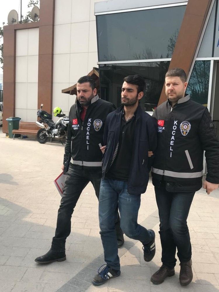 İş Yerinden 10 Bin Tllik Kablo Çalan Kağıt Toplayıcısı Polise Yakalandı