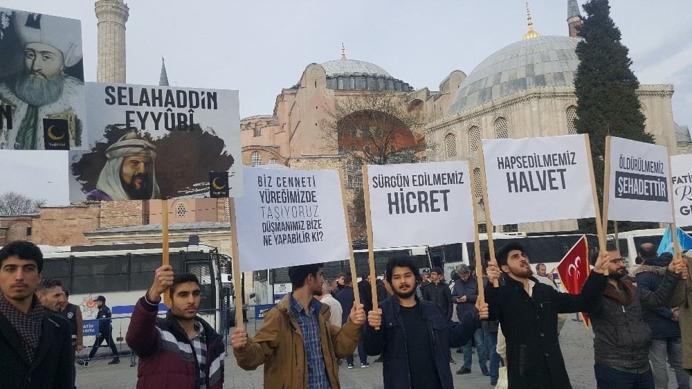 İstanbul, Ayasofya Önünde Yeni Zelandadaki Cami Saldırısına Karşı Tek Ses Oldu
