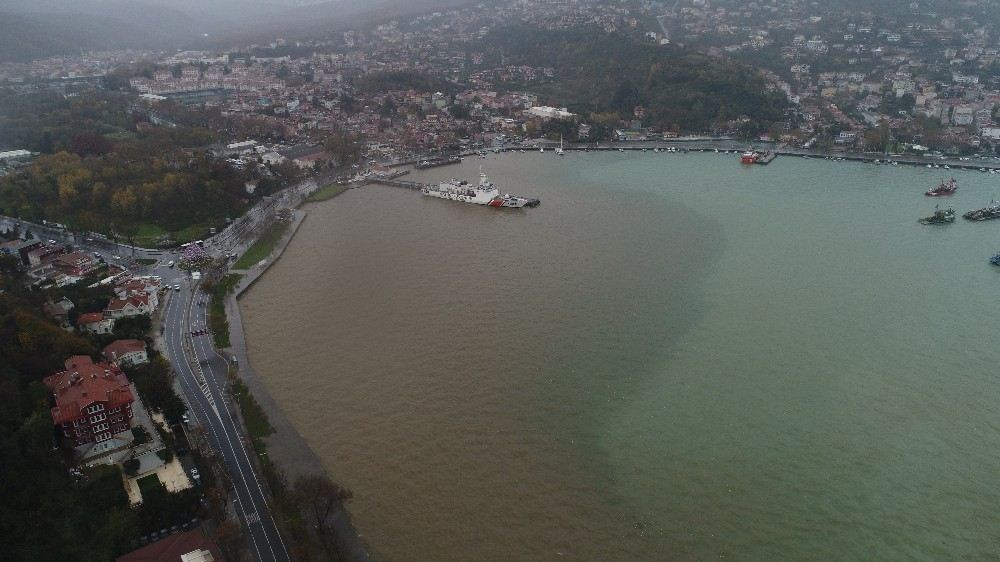 İstanbul Boğazına Çamur Aktı