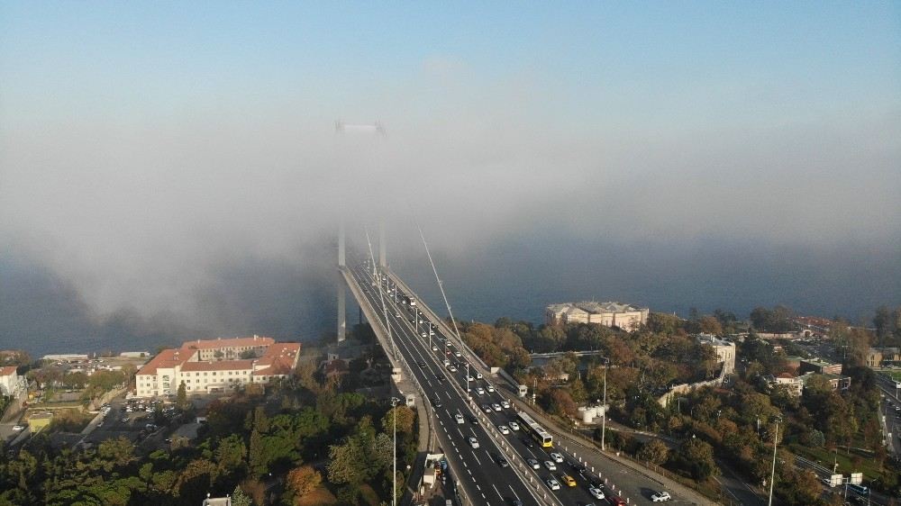 İstanbul Boğazında Muhteşem Sis Manzarası Havadan Görüntülendi
