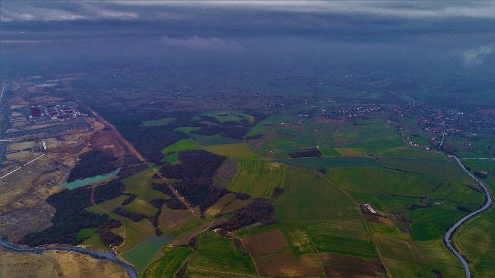 İstanbul Havalimanına Komşu Tarlalar İcradan Yarı Fiyatına