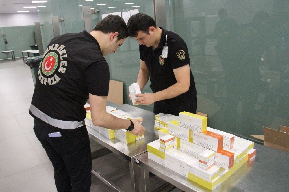 İstanbul Havalimanında Kaçak Tütün Ürünlerine Geçit Yok