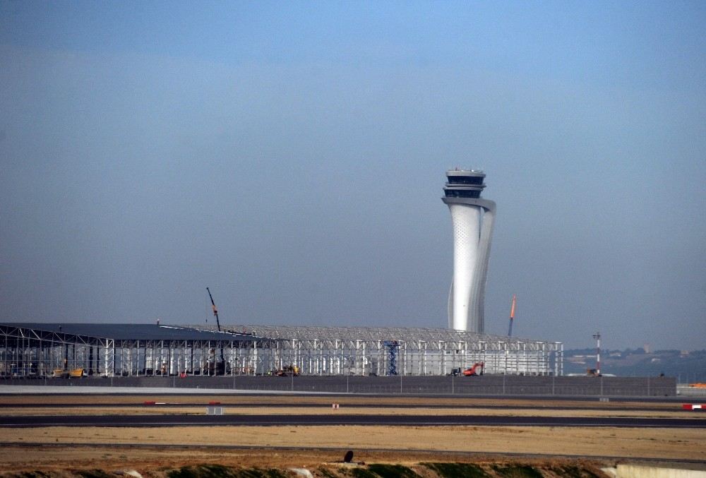 İstanbul Havalimanından İlk Uçuş Ankaraya Yapıldı