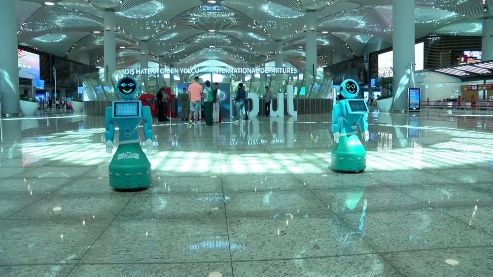 İstanbul Havalimanının Robotları Görücüye Çıktı