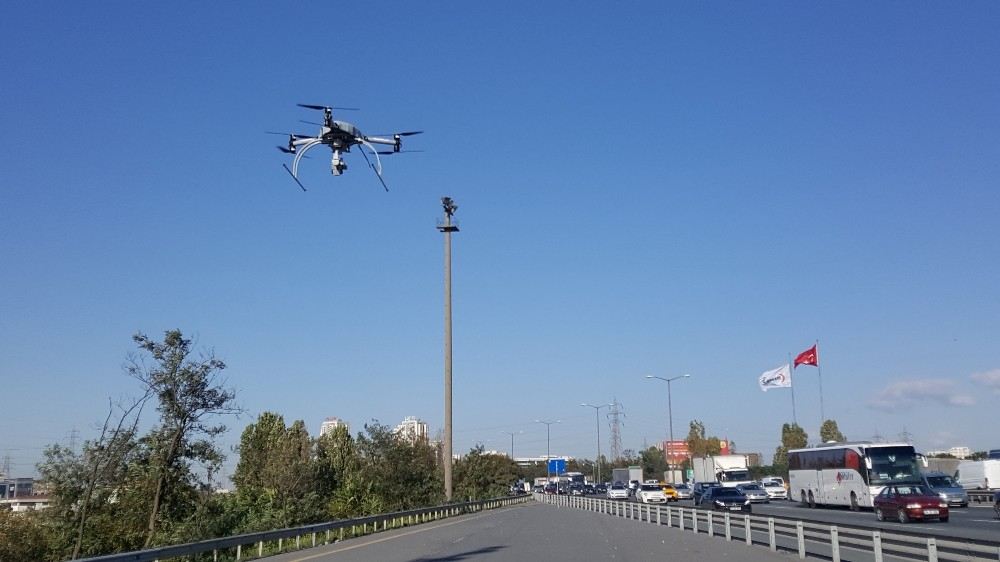 İstanbul Polisinden Şehirlerarası Yollarda Drone İle Uygulama