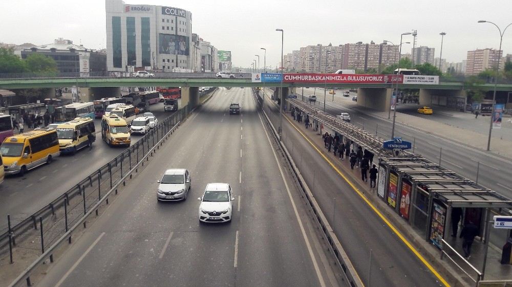 İstanbul Trafiğinde 1 Mayıs Rahatlığı