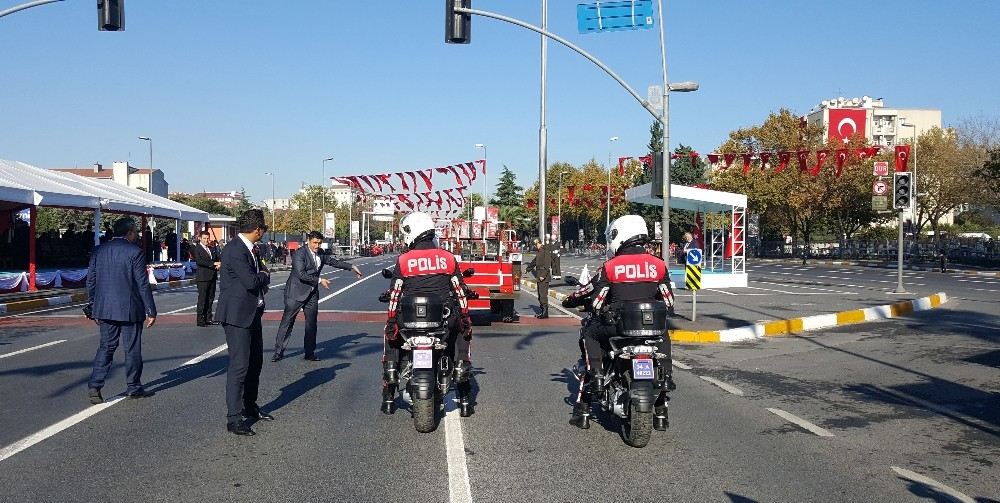 İstanbulda 29 Ekim Kutlamalarının Adresi Vatan Caddesi Oldu