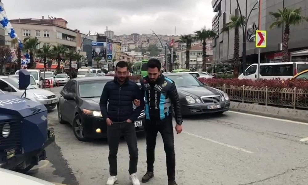 İstanbulda Asker Konvoyunda ?Drift? Yapan Maganda Yakalandı