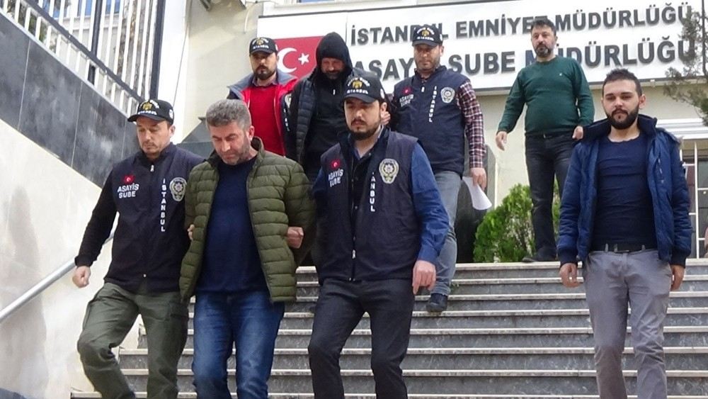 İstanbulda Rüşvet Operasyonu: 2 Polise Gözaltı