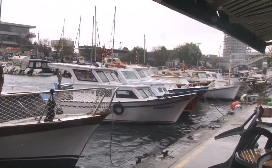 İstanbulda Şiddetli Lodos Balıkçıları Vurdu
