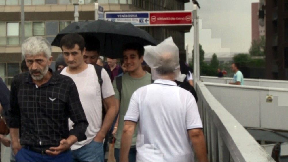 İstanbulda Yağmur Başladı