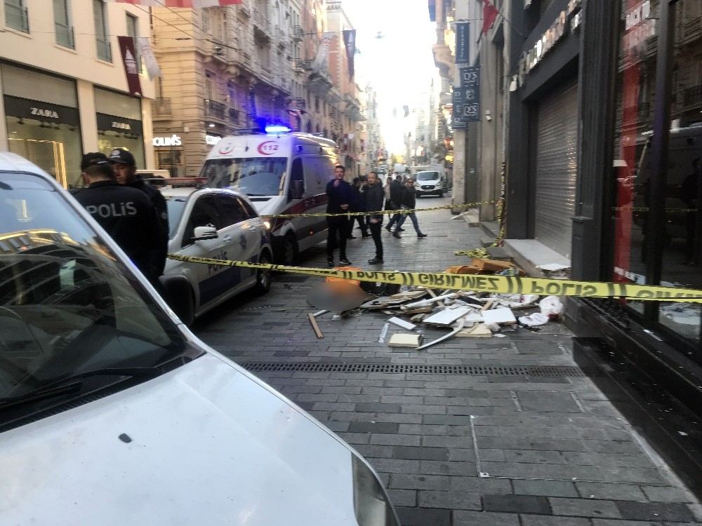 İstiklal Caddesinde Feci Ölüm