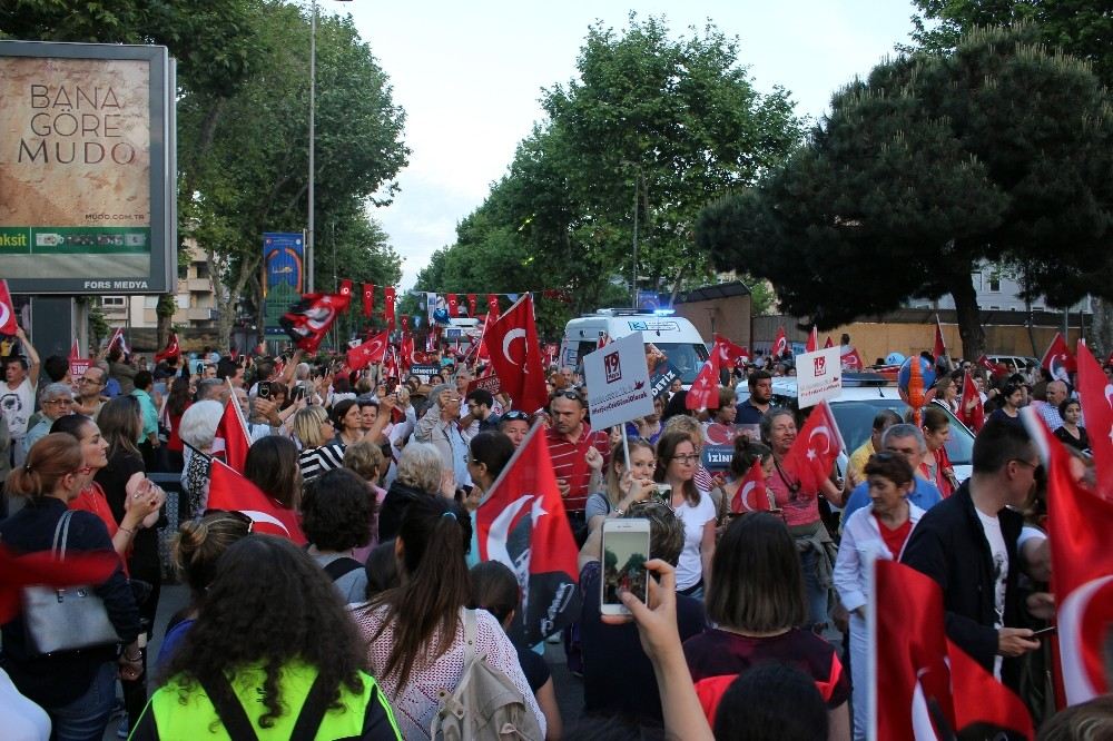 Kadıköyde 19 Mayısın 100. Yılında Fener Alayı