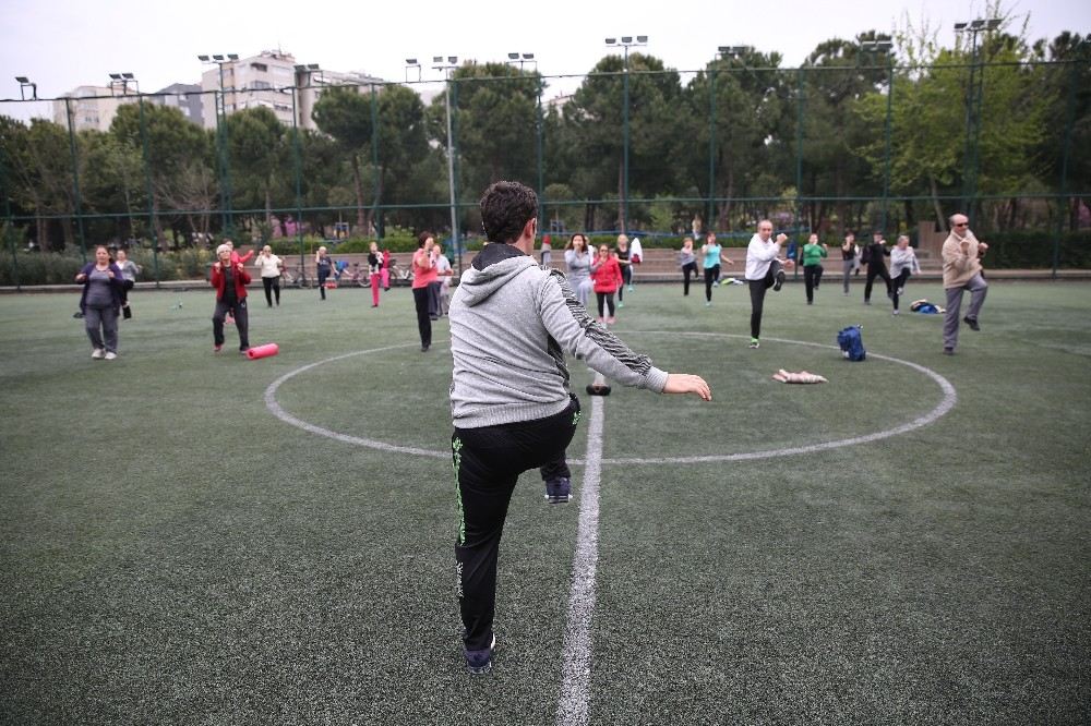 Kadıköylü Güne Sporla Başlıyor