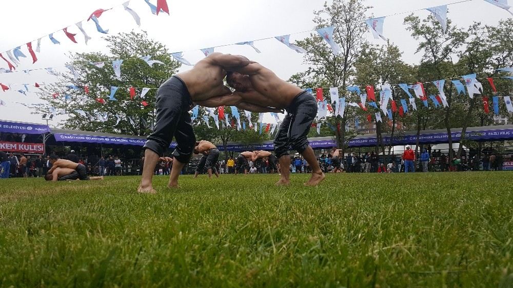 Kağıthane Yağlı Güreşleri Tarihi Kırkpınar Güreşlerini Aratmadı