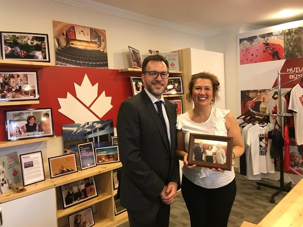 Kanada İstanbul Başkonsolosundan Kanada Okullarına Ziyaret